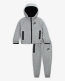 Conjunto NK Tech Fleece Infantil