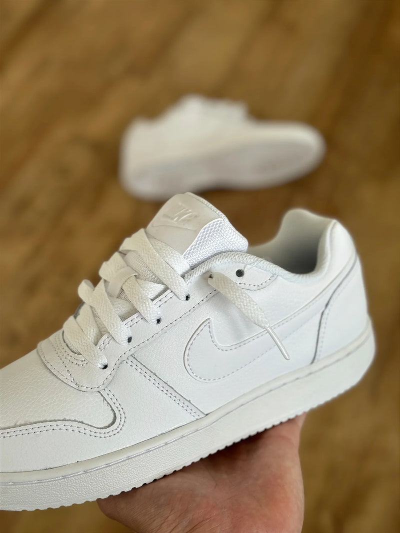 NIKE EBERNON LOW (white/white)