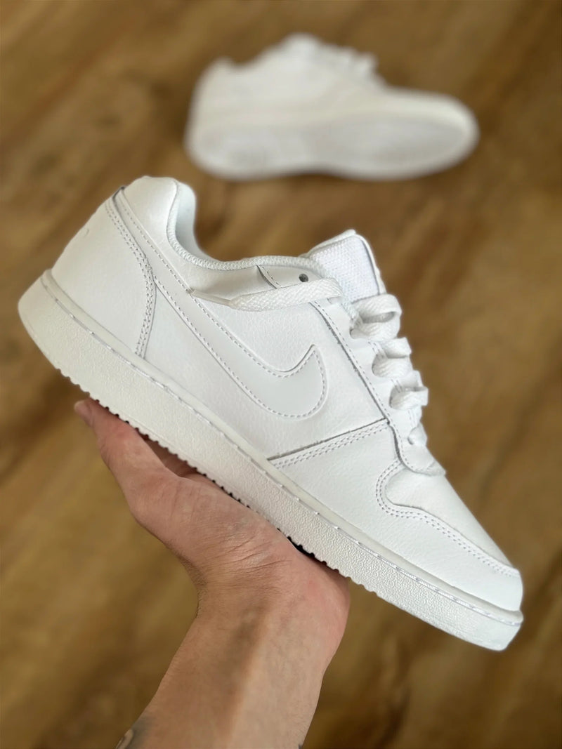 NIKE EBERNON LOW (white/white)